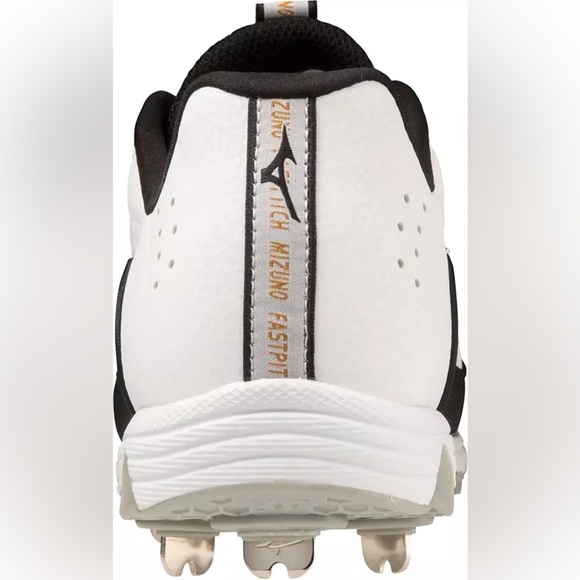 Mizuno Women's 9-Spike Swift 8 Metal Fastpitch Softball Cleats | NEW/NIB 🥎🥎 - Picture 2 of 12